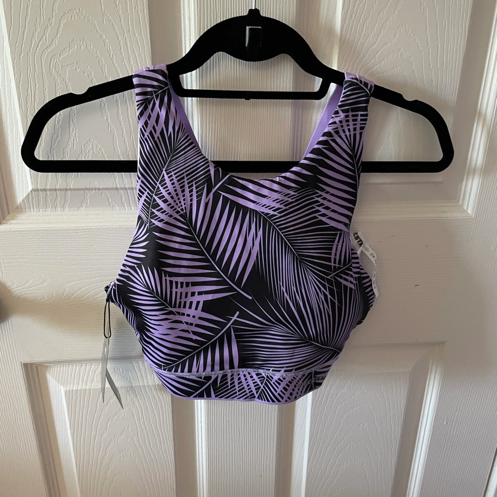 Chestee size 8